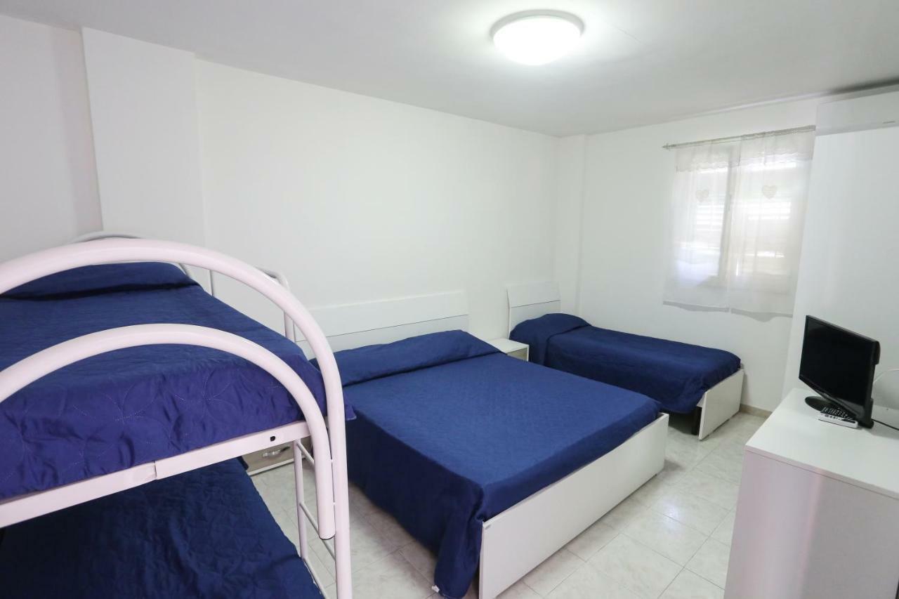 Camping Lido Di Salerno Pontecagnano Bagian luar foto
